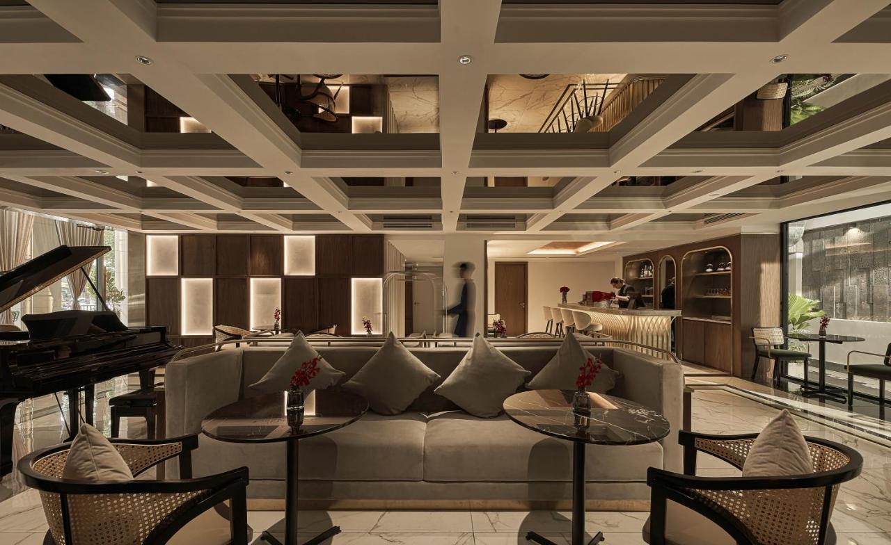 ホテル La Siesta Premium Saigon ホーチミン市 エクステリア 写真 The interior of the lounge