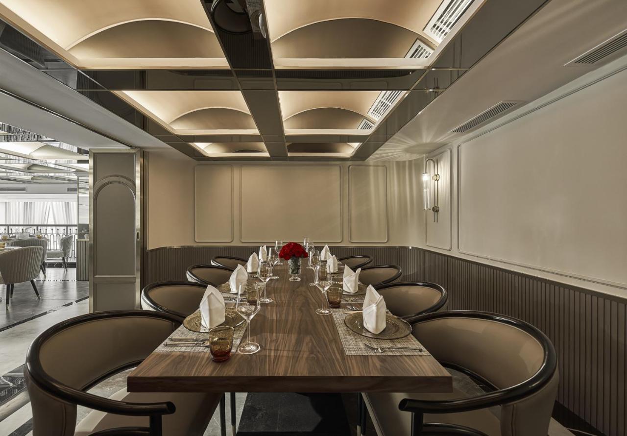 ホテル La Siesta Premium Saigon ホーチミン市 エクステリア 写真 The interior of the restaurant