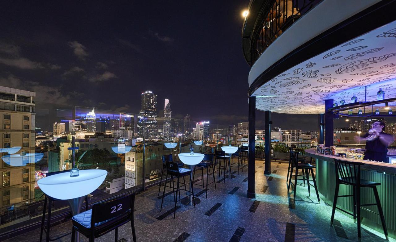 ホテル La Siesta Premium Saigon ホーチミン市 エクステリア 写真 Sky Bar