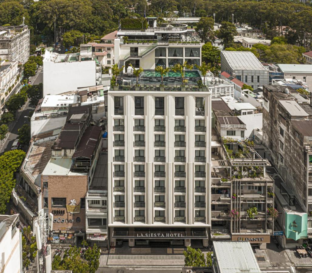 ホテル La Siesta Premium Saigon ホーチミン市 エクステリア 写真 The hotel in 2018