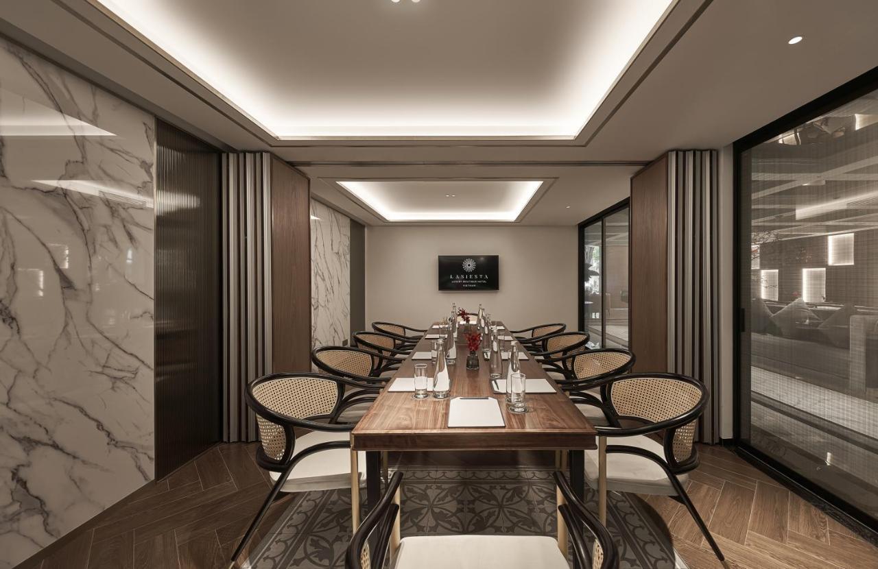 ホテル La Siesta Premium Saigon ホーチミン市 エクステリア 写真 The meeting room