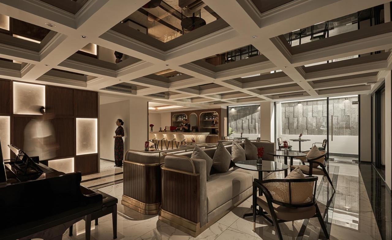 ホテル La Siesta Premium Saigon ホーチミン市 エクステリア 写真 The interior of the lounge