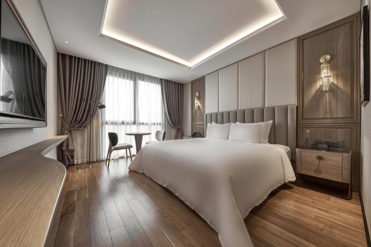 ホテル La Siesta Premium Saigon ホーチミン市 エクステリア 写真